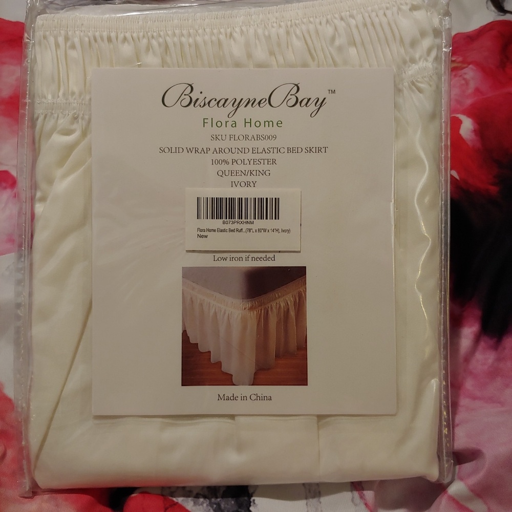 Elastic bed skirt NWOT queen king ivory